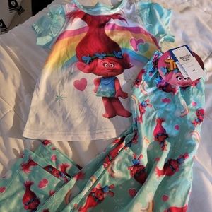 LOT OF 6 PAIRS OF 4t pajamas